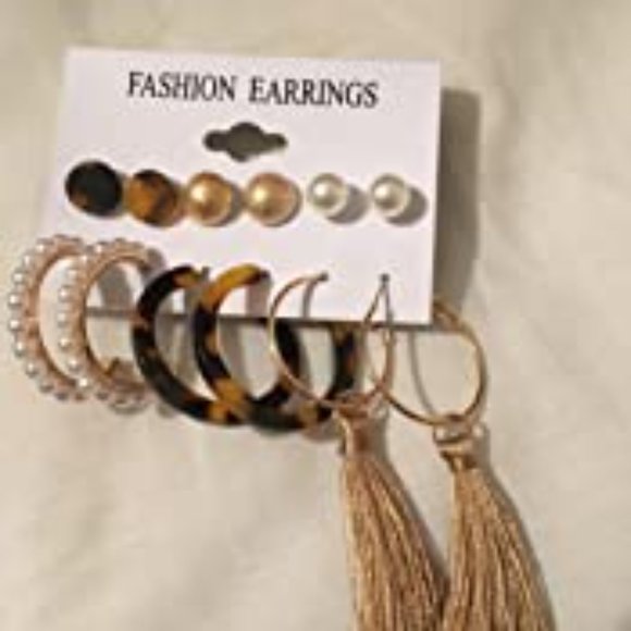 36 Pairs Fashion Earrings Set - Picture 7 of 14